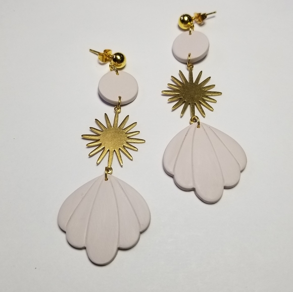 Handcrafted polymer clay earrings - Picture 1 of 2